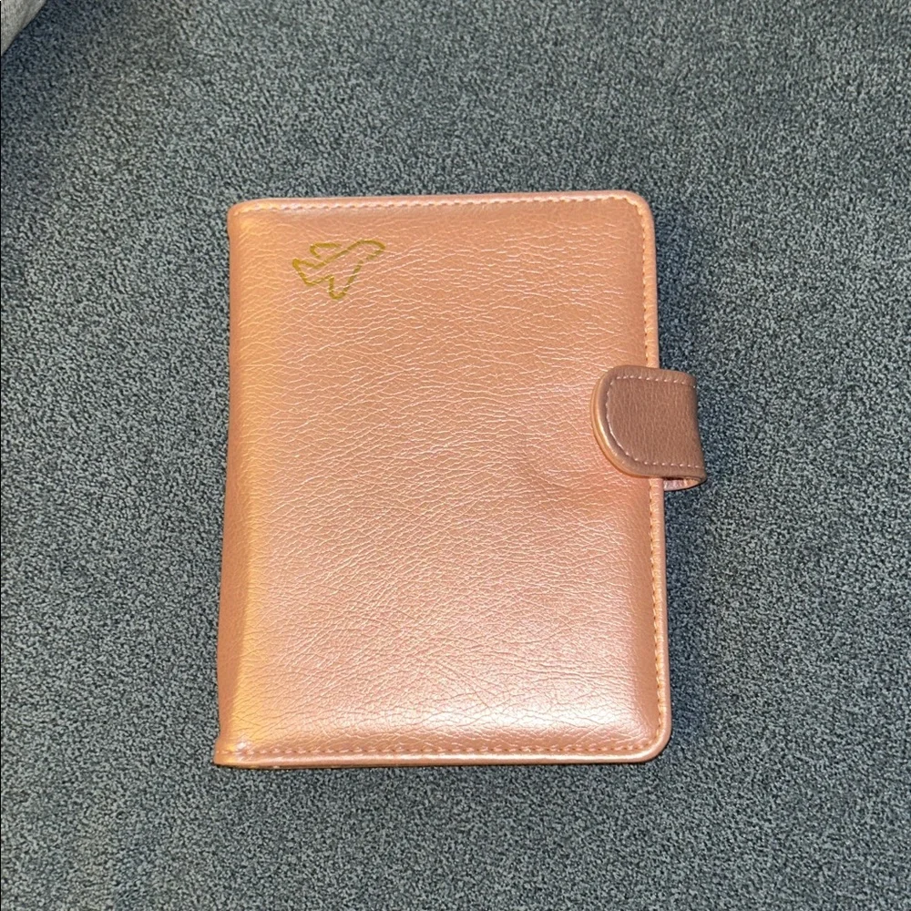 NWT Rose Pink Travel Passport Holder W/Rfid - Picture 10 of 10